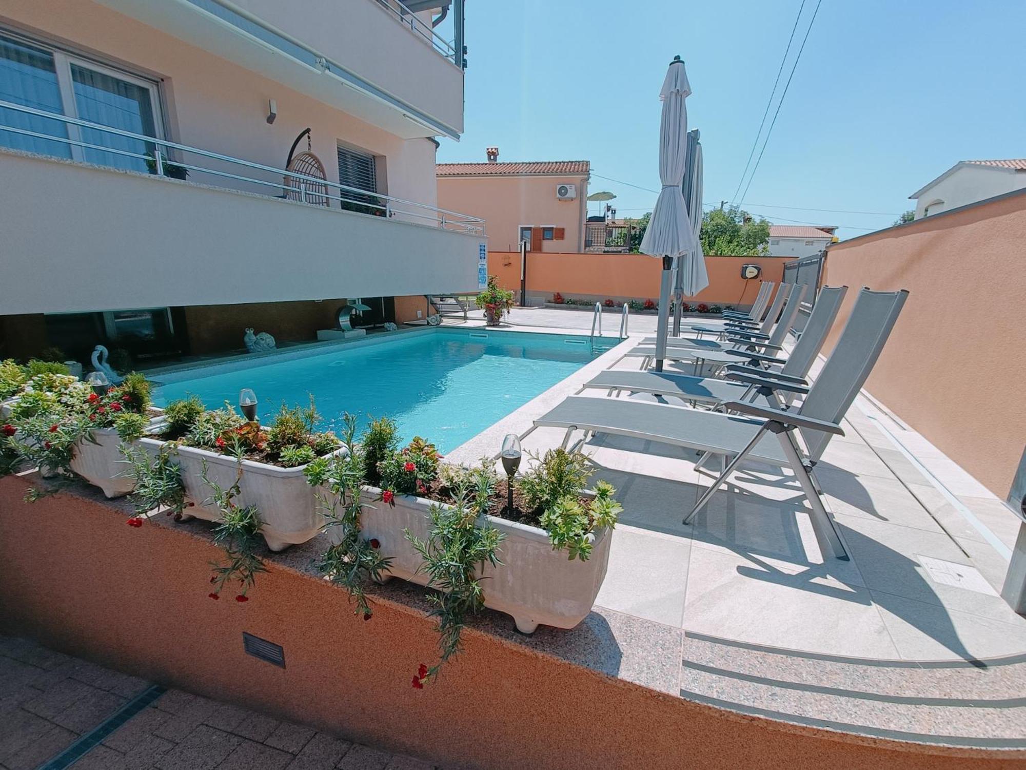 Villa Slavica Poreč Exterior foto